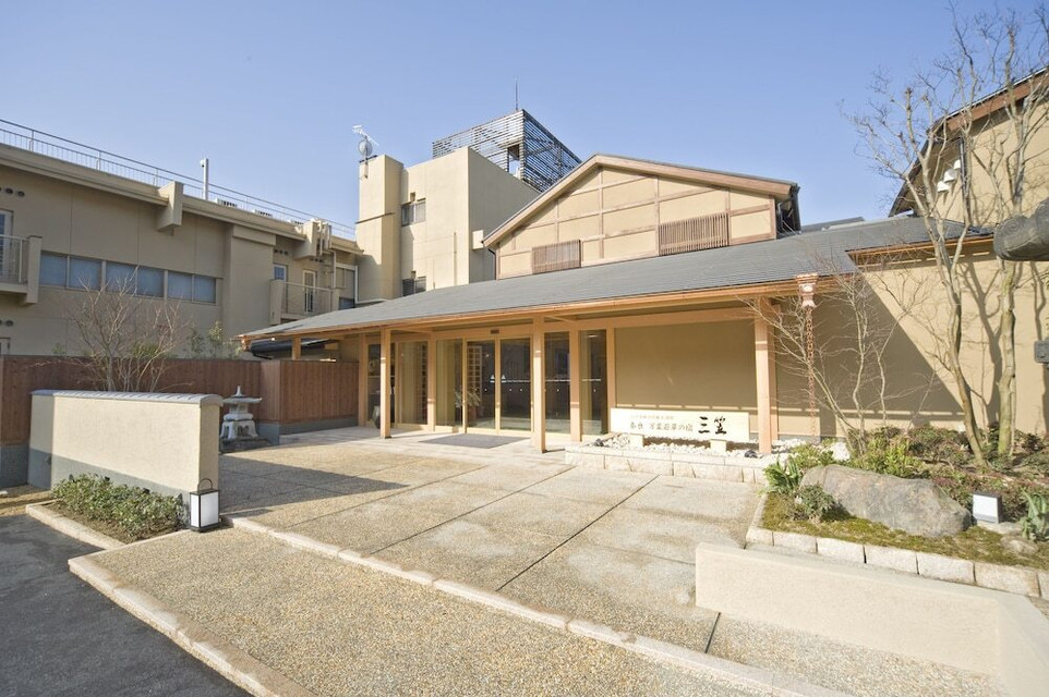 施設の入り口