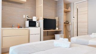 デラックス ファミリールーム 201号室 禁煙 (シングル布団2組は部屋に常備していない為、事前にリクエストが必要)