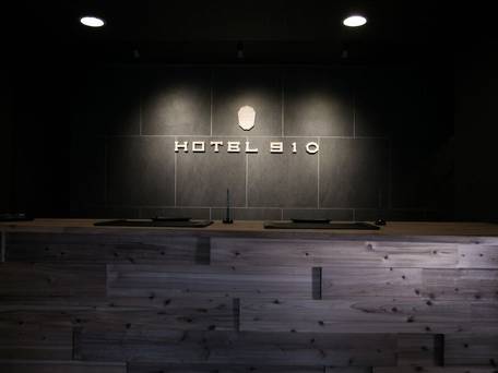 HOTEL 910 / 3