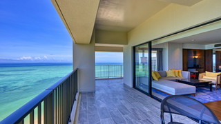 パノラマコーナースイートツイン 禁煙(VIPプールバー・クラブラウンジアクセス付)（3歳以上の添い寝追加料金現地払い）