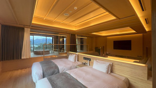 海側ロイヤルスイートツイン半露天風呂・サウナ付（仙山）100㎡