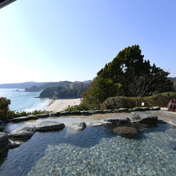 手足を伸ばして思いっきりくつろぎましょ4759193