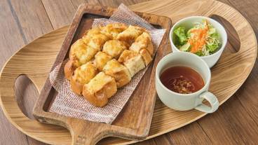 食事・飲み物 / 8