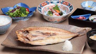 食事・飲み物 / 3