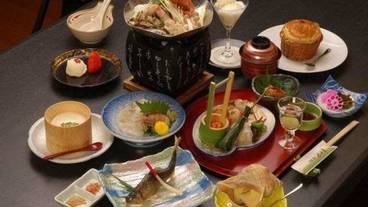 食事・飲み物 / 9