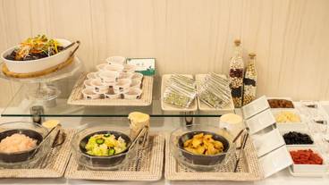 食事・飲み物 / 4