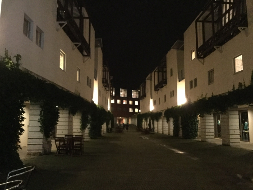 夜のピーマン通り