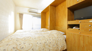 ツインルーム (Foldaway Twin, 1 Single, 1 Murphy) (ハウスキーピングは有料オプション)