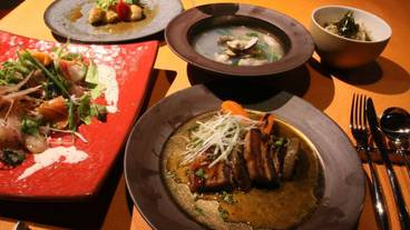 食事・飲み物 / 4