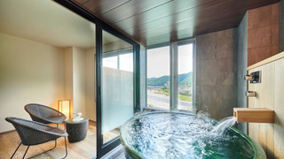 百瀬・千箱[禁煙・半露天温泉風呂付]