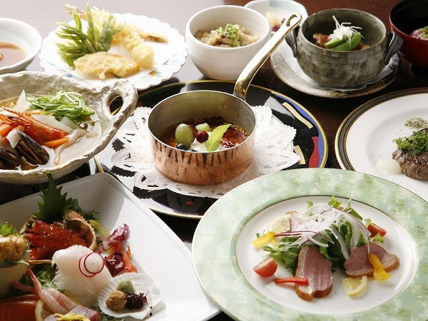 和洋折衷ハーフビュッフェ料理