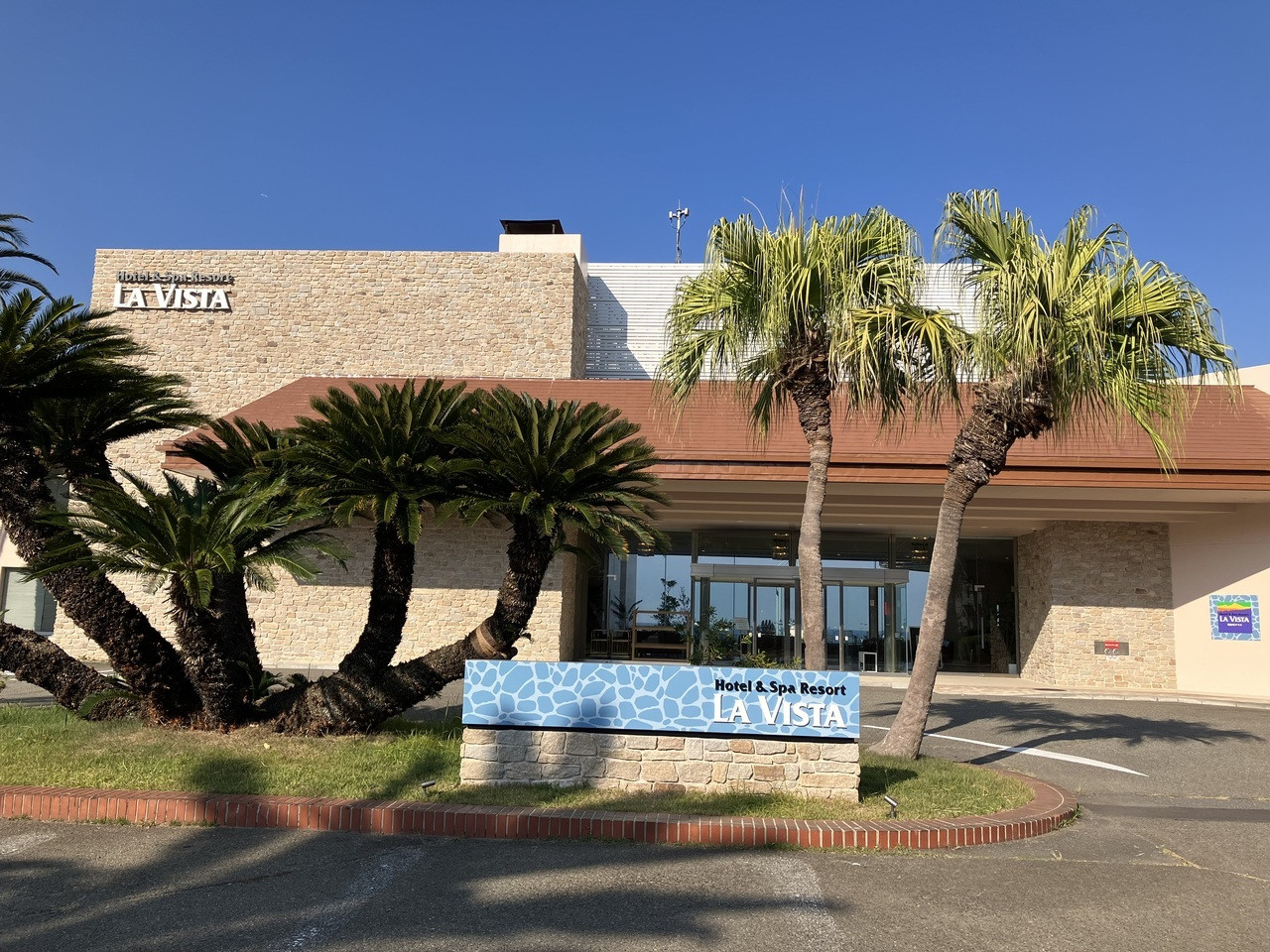 海辺のホテルでリゾート気分を満喫！3498368