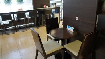 ロビーラウンジ / 20