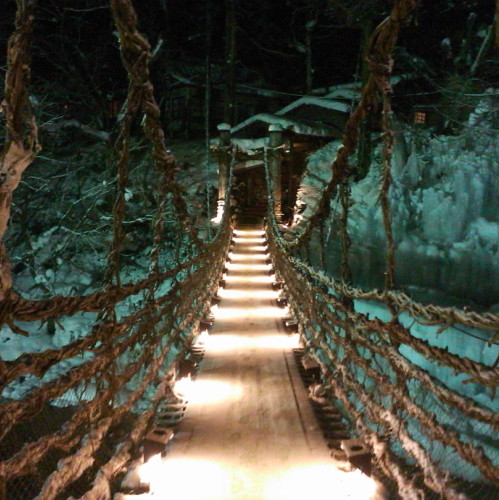 ◆ Winter Bridge