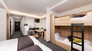 ファミリー アパートメント