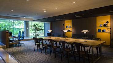 ロビーラウンジ / 8