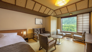 トリプル 42平米 禁煙 / 渓谷側 / 天然温泉客室風呂付き