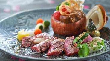 食事・飲み物 / 11