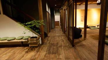 ロビー応接スペース / 4