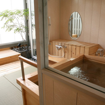 キッズメニューや和室あり。くじら展望風呂は迫力抜群！4278679