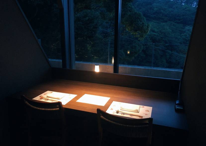 美しい夜景
美しい料理に乾杯♪ / 5
