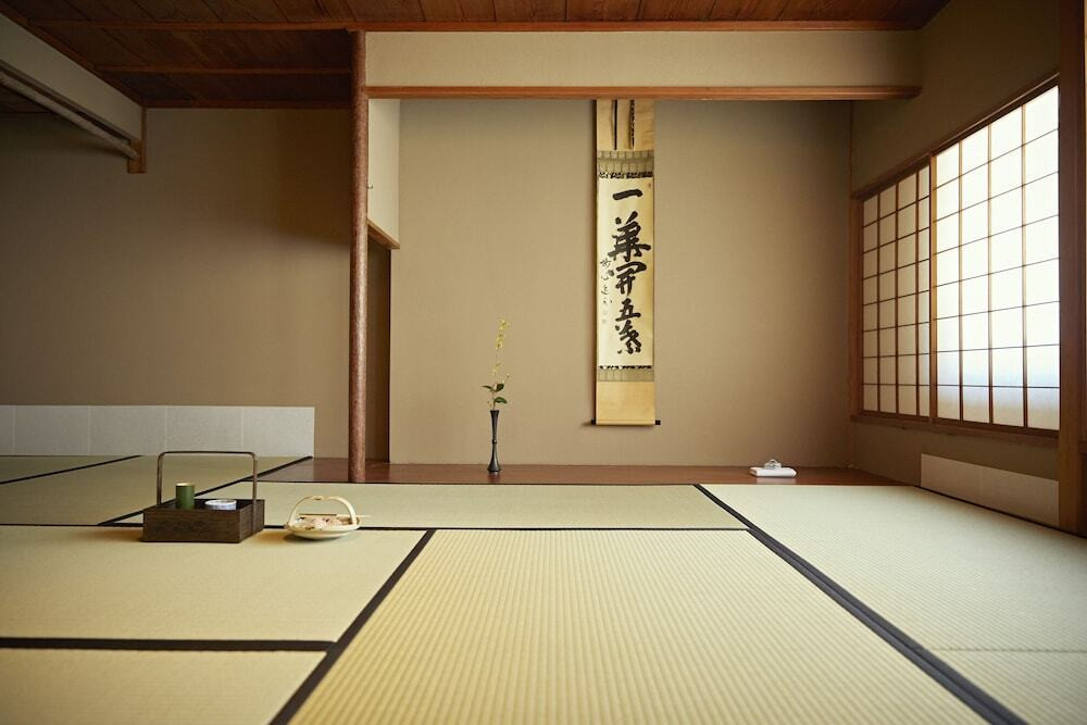 別棟「ザ クラブ」　茶室「愚庵」