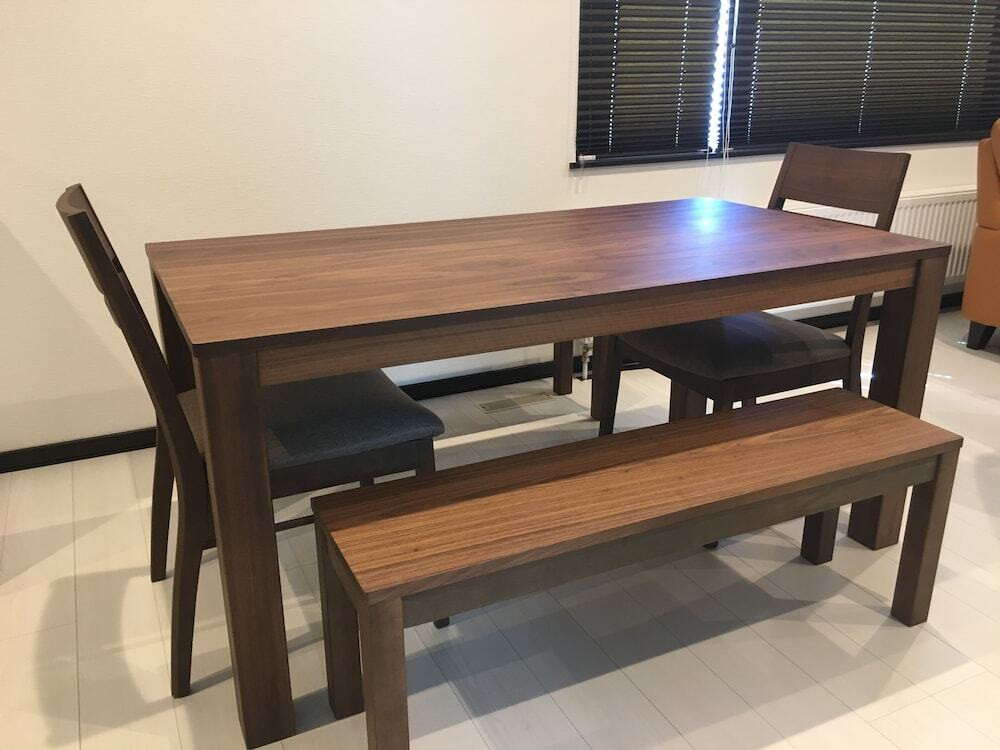 客室内のダイニングエリア