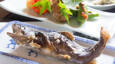 食事・飲み物 / 3