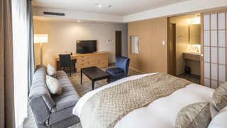 デラックス ダブルルーム クイーンベッド 1 台