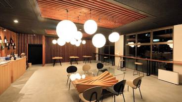 ロビーラウンジ / 18