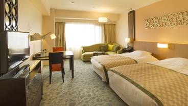 客室 / 15