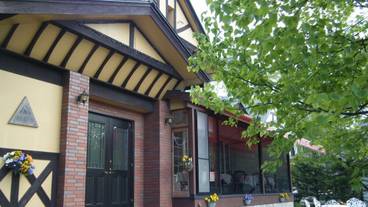 施設の入り口 / 9