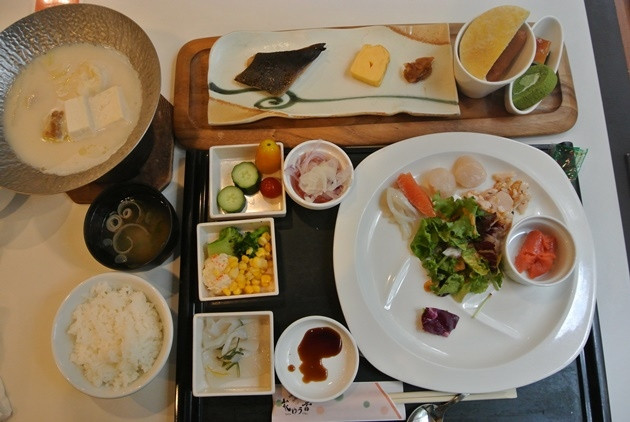 朝食は半バイキング（ツアー）