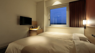 ツインルーム シングルベッド 2 台 禁煙