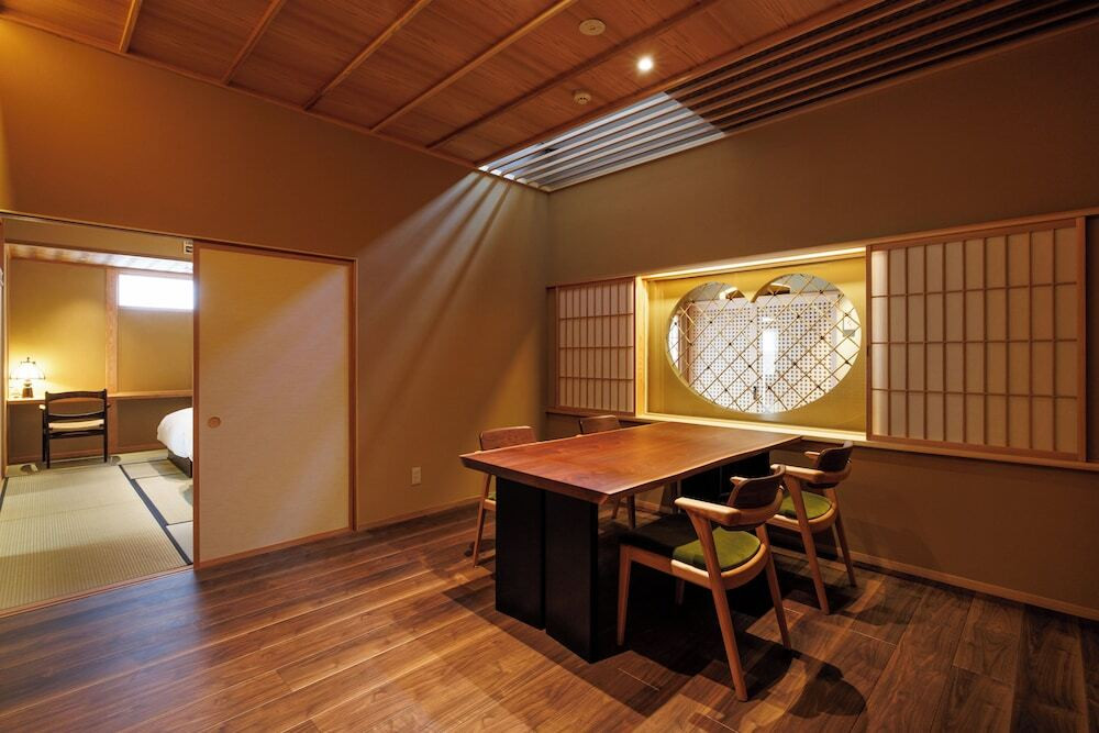 客室ダイニング一例