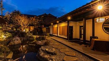 夜の日本庭園 / 2