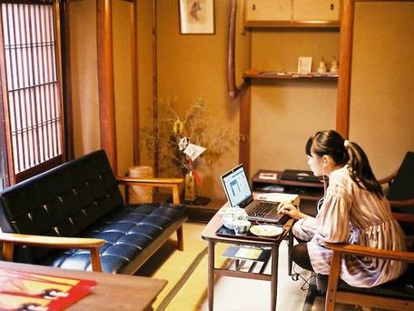 五条ゲストハウス 別館 / 1