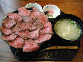 「仲よし」 料理 63693288 がぶ丼@800