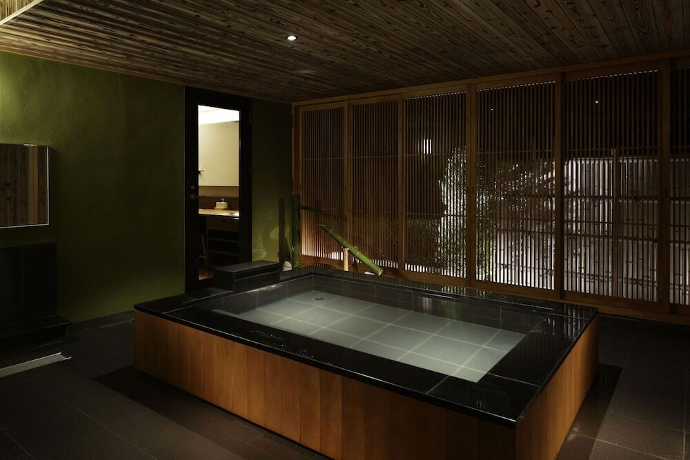 全室オーシャンビュー。シックなお部屋が大人カップルに◎3565627