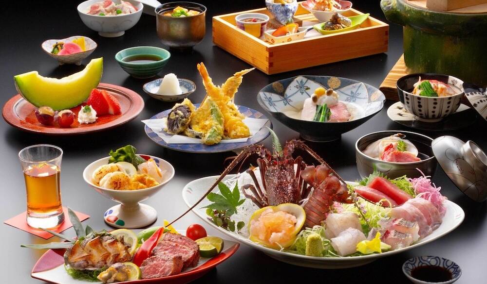 伊豆でしか味わえない
山海の幸を堪能 / 3