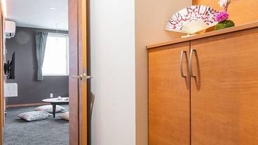 内部エントランス / 3