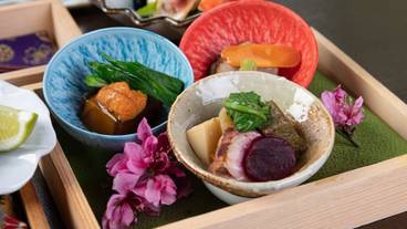 食事・飲み物 / 3