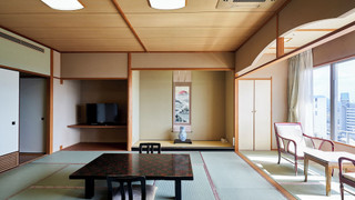 和室 (12.5畳), 喫煙可