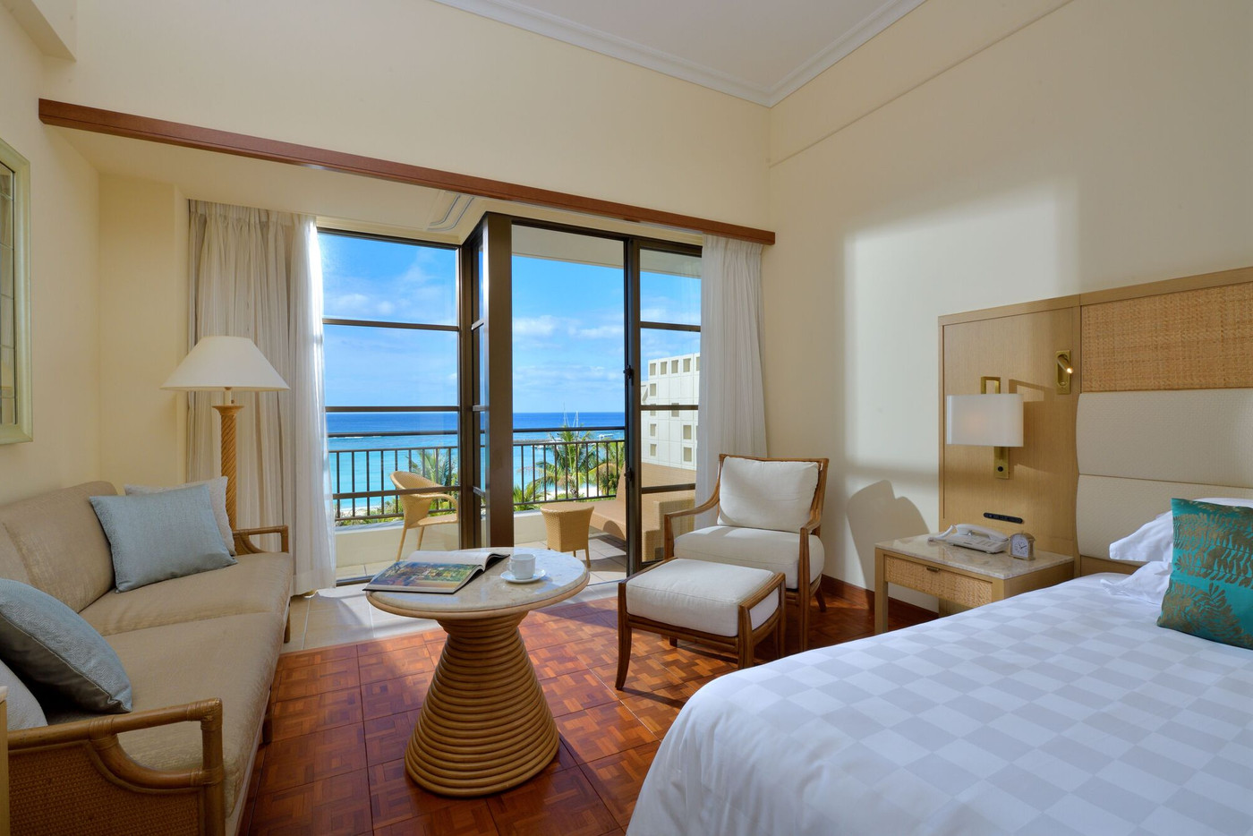 ホテルにいるだけ。ただそれだけで心を満たしてくれるホテル4066169