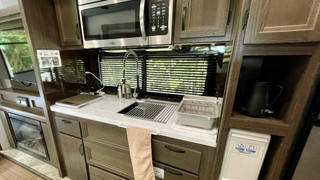 キャンピングトレーラー 禁煙