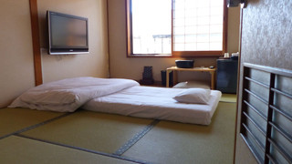 和室 （2名利用、共用バスルーム）