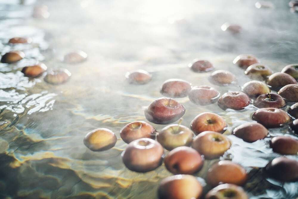 冬の間に楽しめる「りんごの湯」