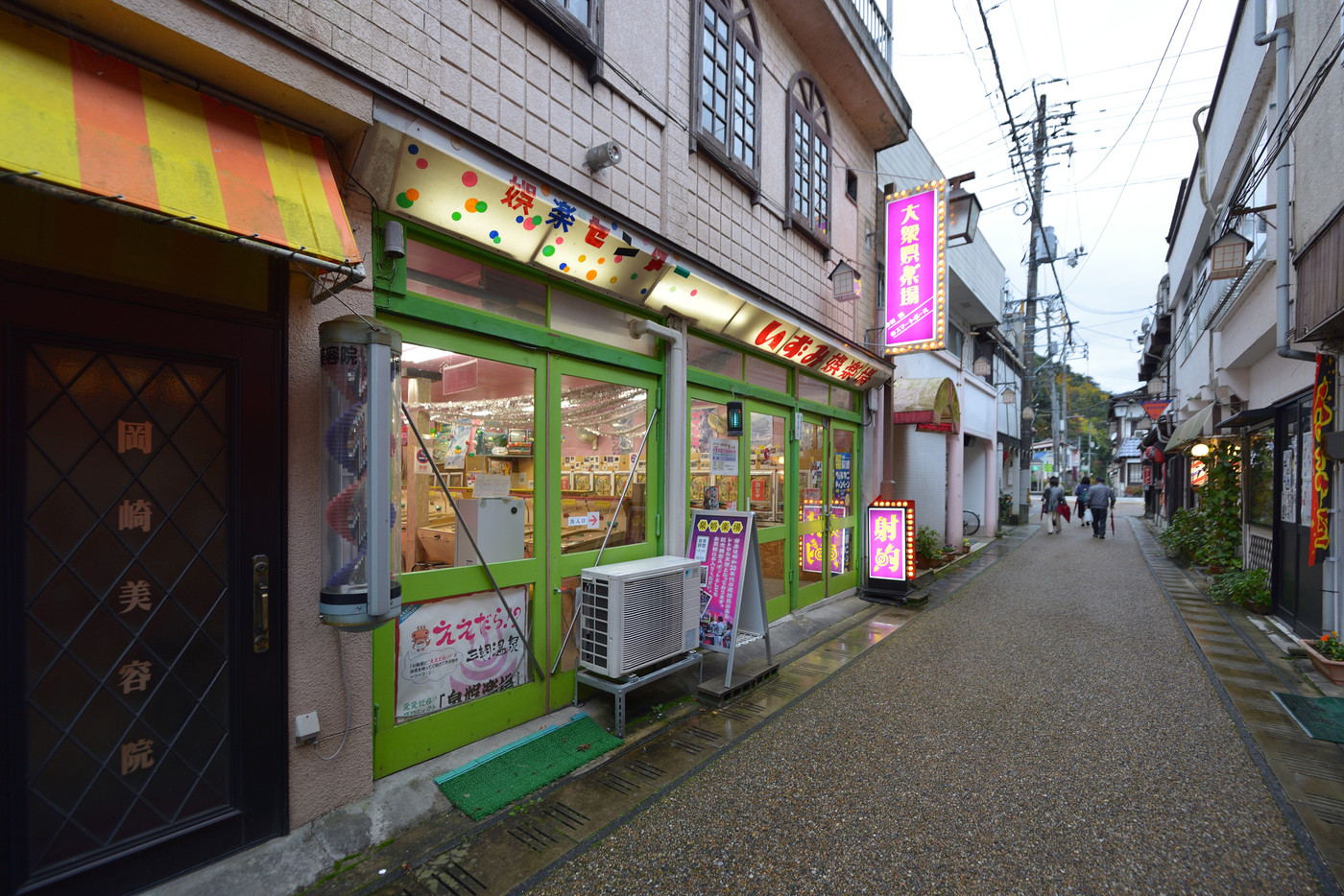 三朝温泉　温泉本通りの風景