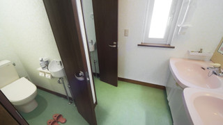 エコノミー ツインルーム 共用バスルーム