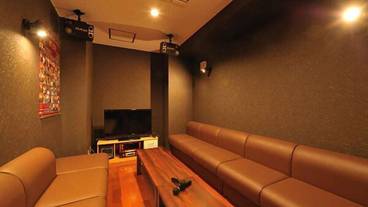 カラオケ ルーム / 7